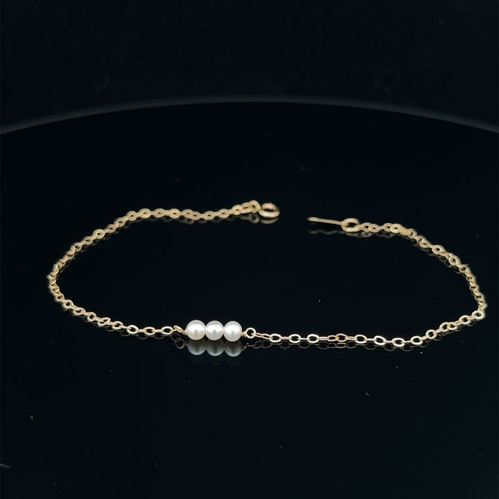van luna - akoya baby pearl triplet bar bracelet - valentshop.com