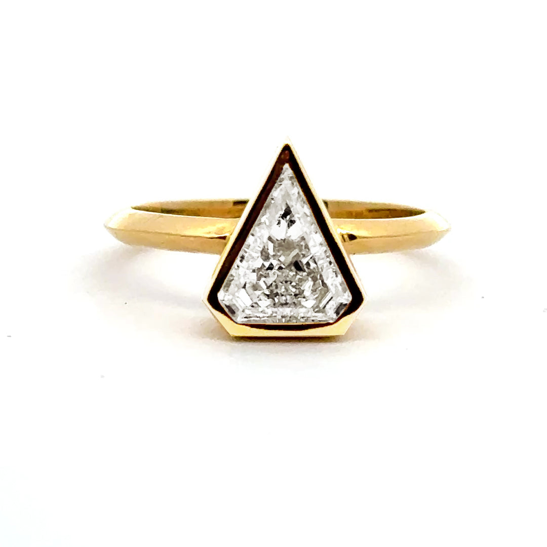 1.37 ct kite diamond full-bezel engagement - Valentshop Jewelry