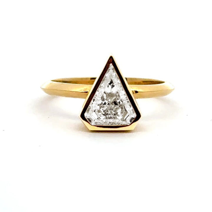 1.37 ct kite diamond full-bezel engagement - Valentshop Jewelry