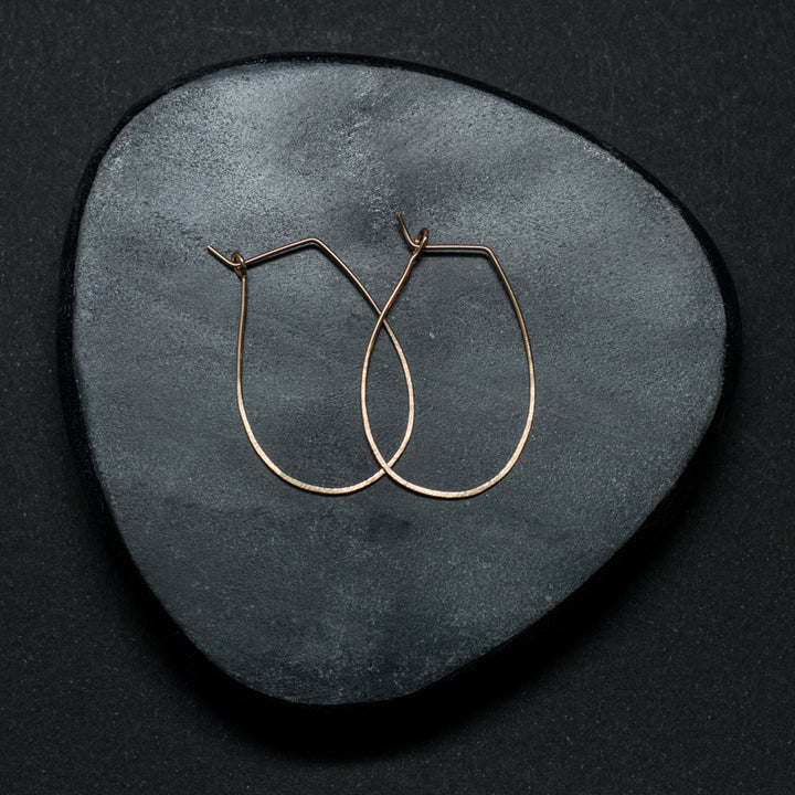 "bianco" - artisanal hammered earrings - valentshop.com