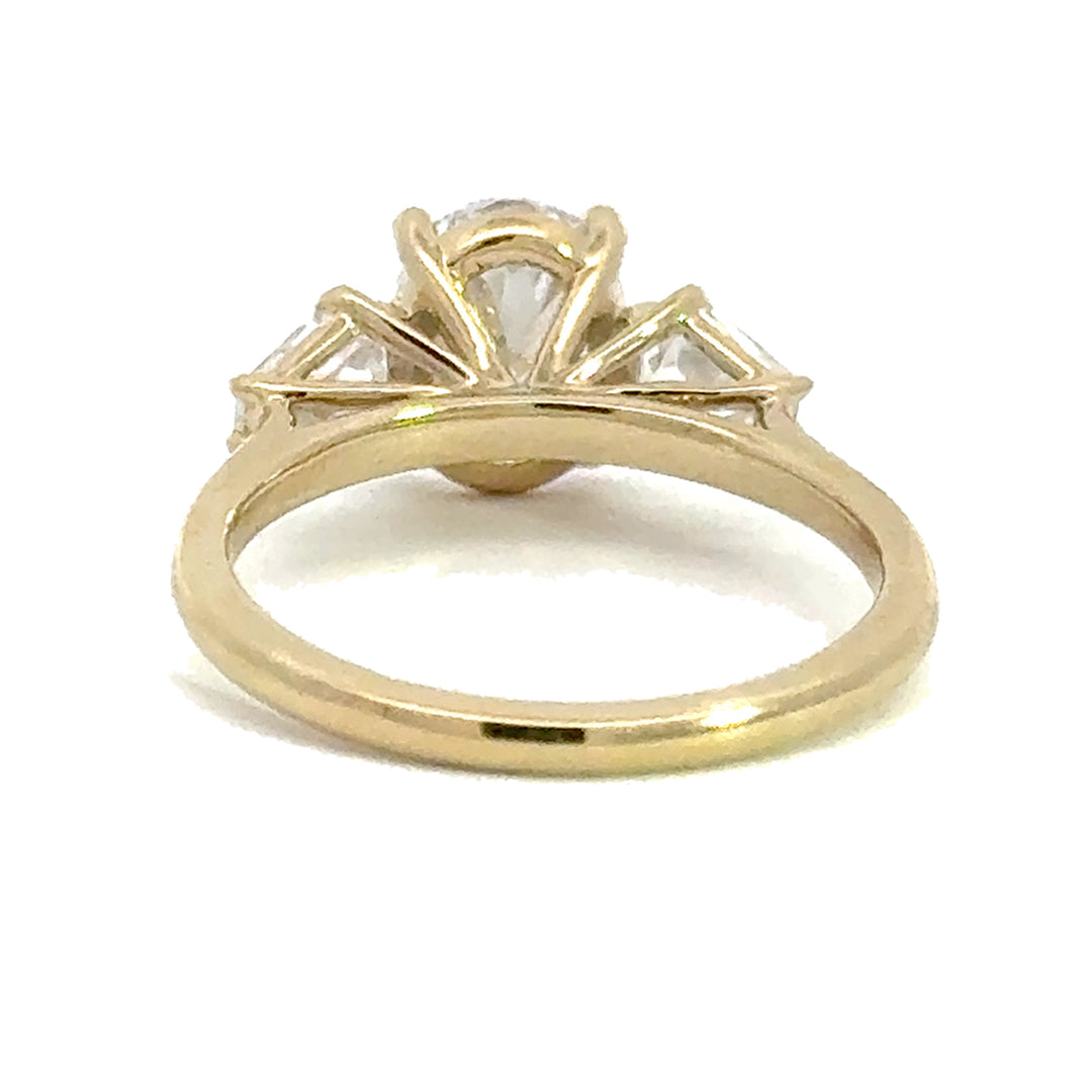 2.5 ctw oval diamond three-stone hexagon engagement ring - Valentshop Jewelry