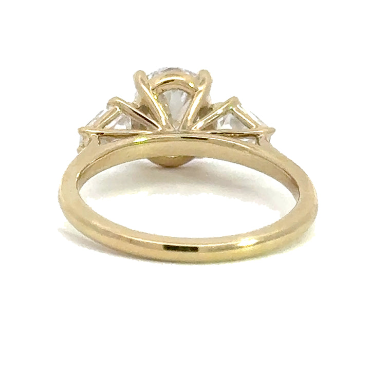 2.5 ctw oval diamond three-stone hexagon engagement ring - Valentshop Jewelry