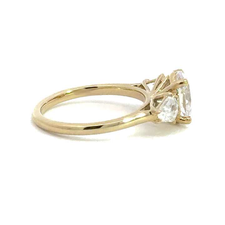 2.5 ctw oval diamond three-stone hexagon engagement ring - Valentshop Jewelry