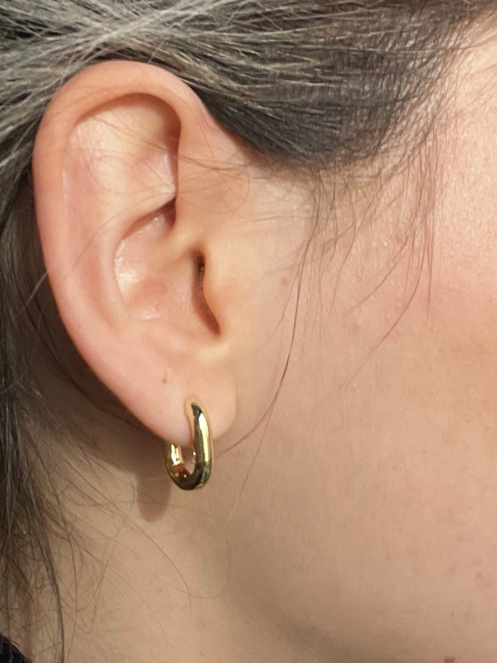 14K-gold-filled classic oval huggies - valentshop.com