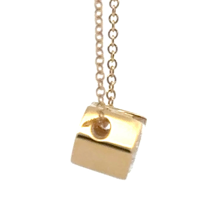 Linea - Half Bezel Hexagon Diamond Necklace, 1.03 ctw, 18K yellow gold - Valentshop Jewelry