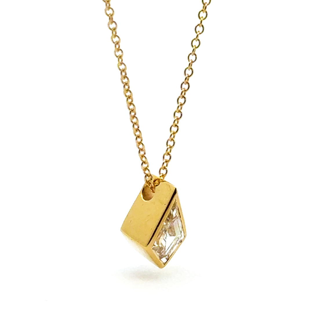Linea - Full Bezel Kite Diamond Necklace, 18K yellow gold - Valentshop Jewelry