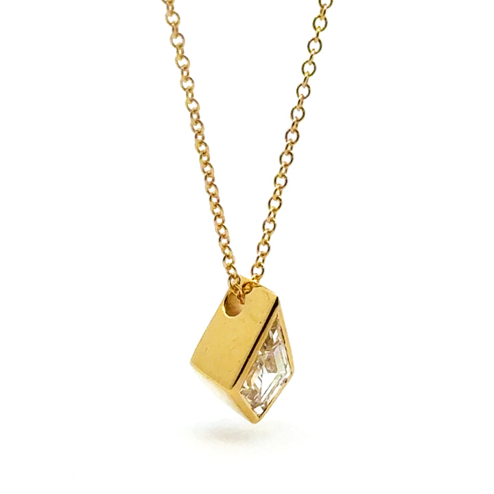 Linea - Full Bezel Kite Diamond Necklace, 18K yellow gold - Valentshop Jewelry