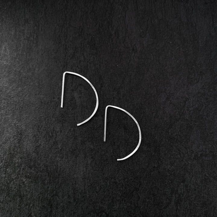 "moda" - artisanal hammered hoops - valentshop.com