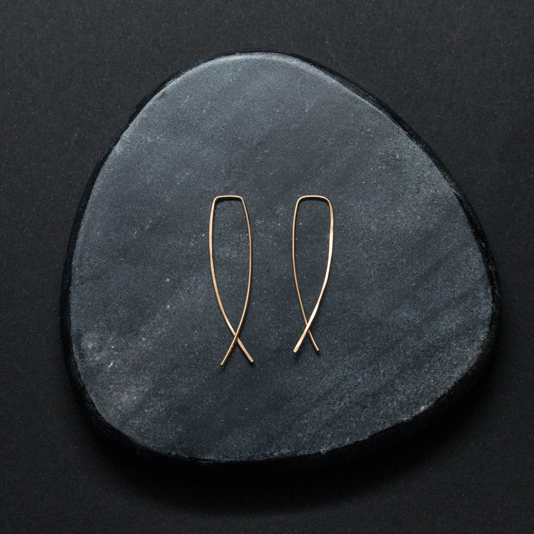 "pesce" - artisanal hammered hoops - valentshop.com