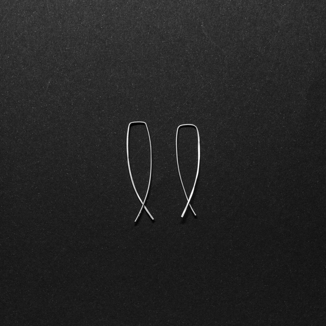 "pesce" - artisanal hammered hoops - valentshop.com