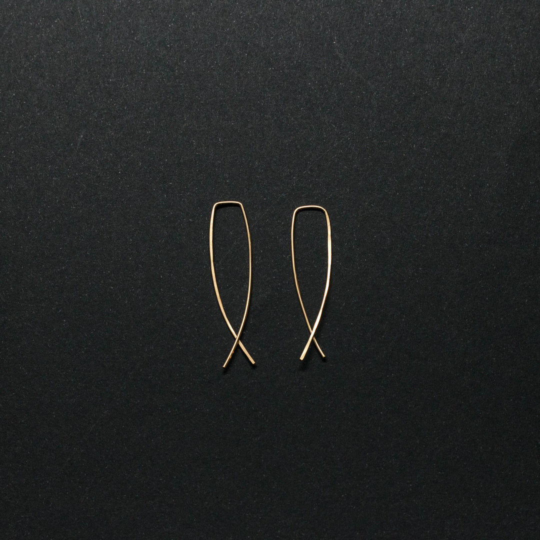 "pesce" - artisanal hammered hoops - valentshop.com