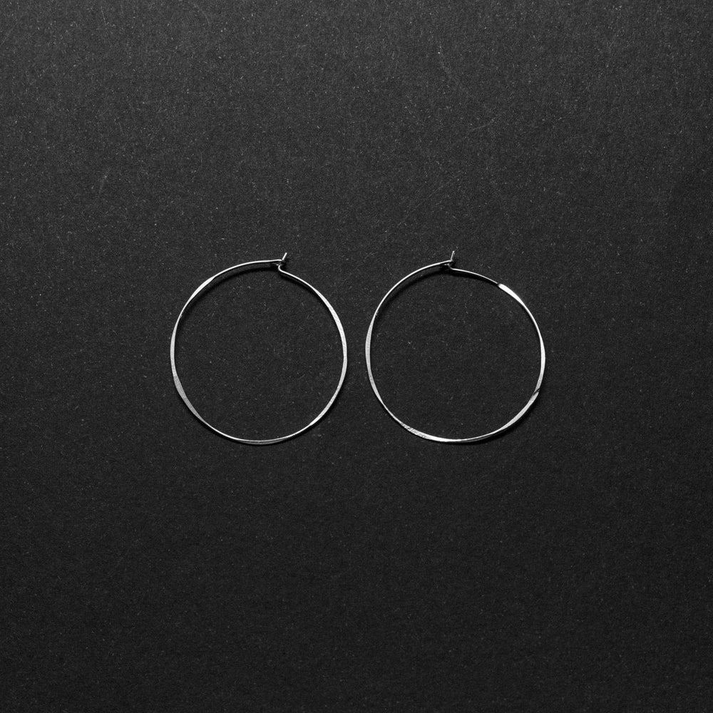 "classico" - artisanal hammered earrings - valentshop.com