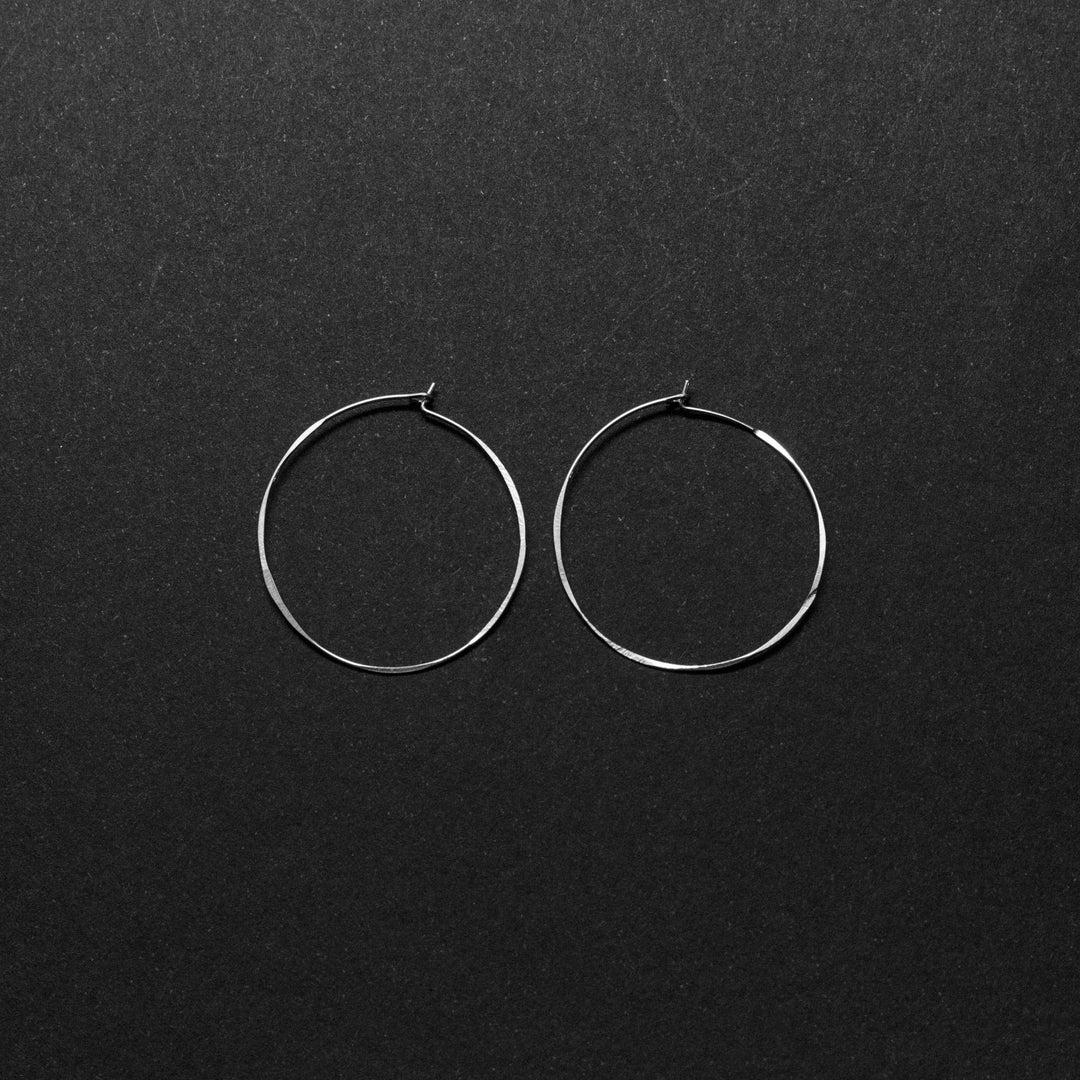 "classico" - artisanal hammered earrings - valentshop.com