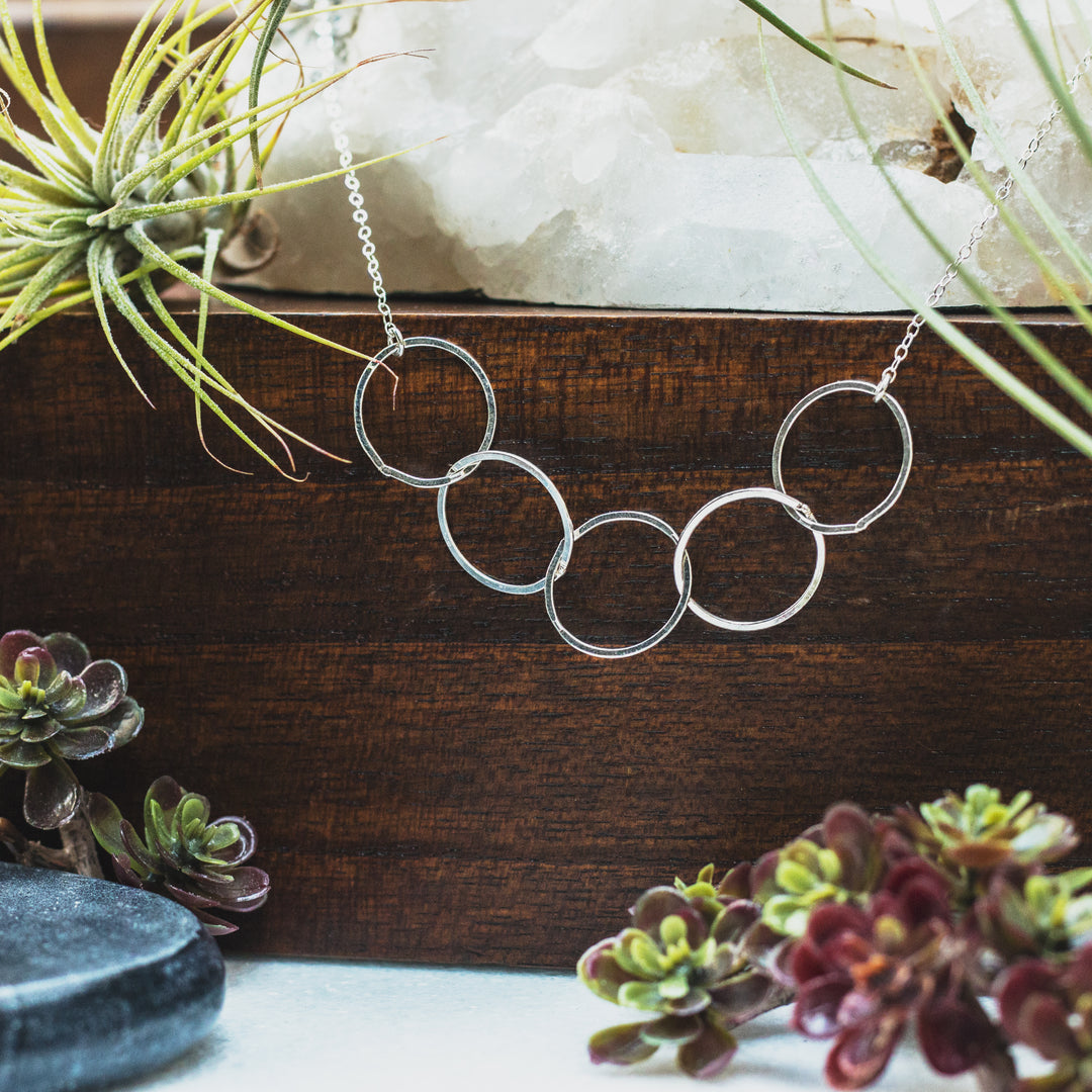 five-ring necklace - valentshop.com