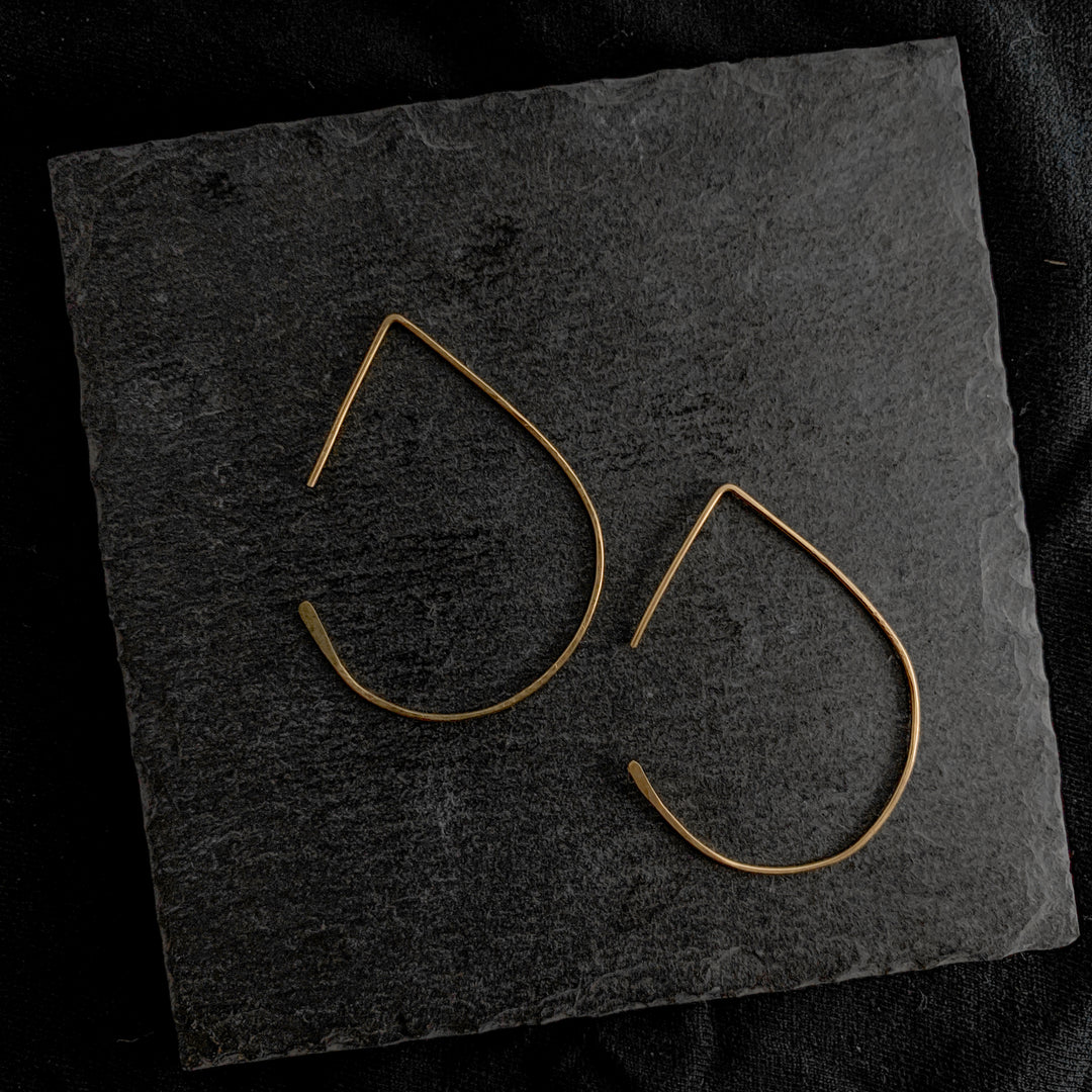 "pera" - artisanal hammered earrings - valentshop.com