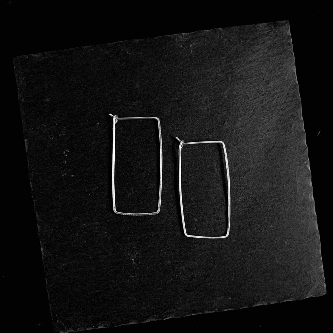 "figurati" - artisanal hammered earrings - valentshop.com