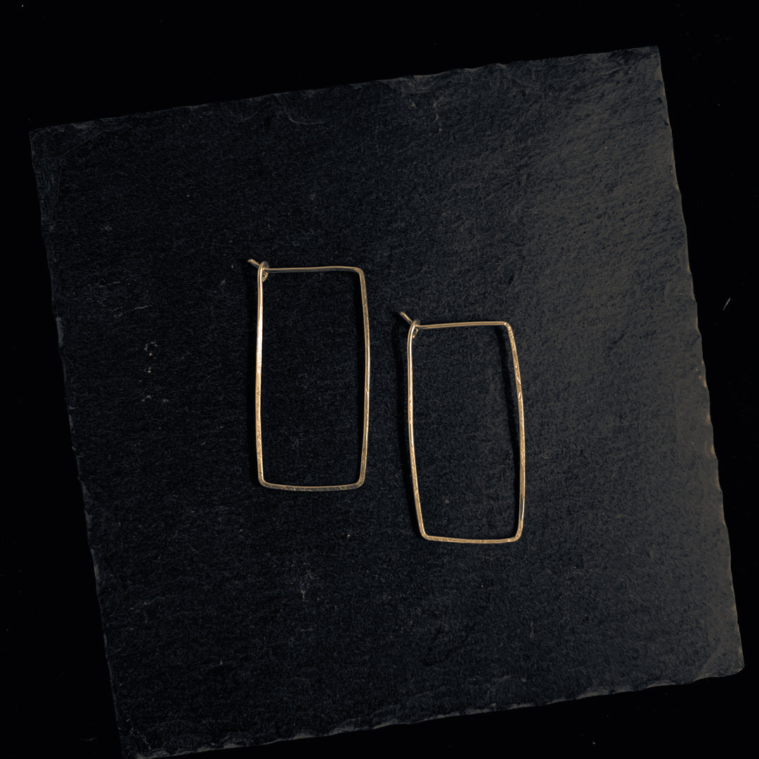 "figurati" - artisanal hammered earrings - valentshop.com