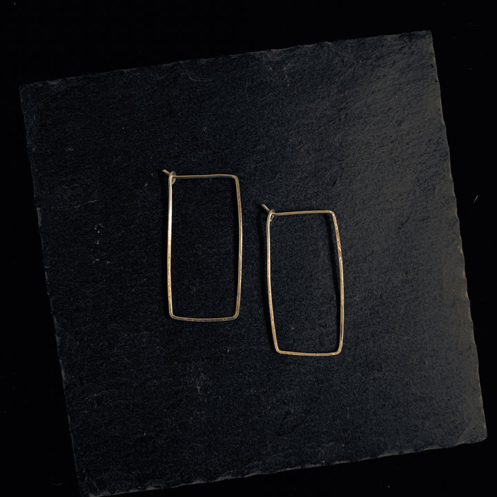 "figurati" - artisanal hammered earrings - valentshop.com