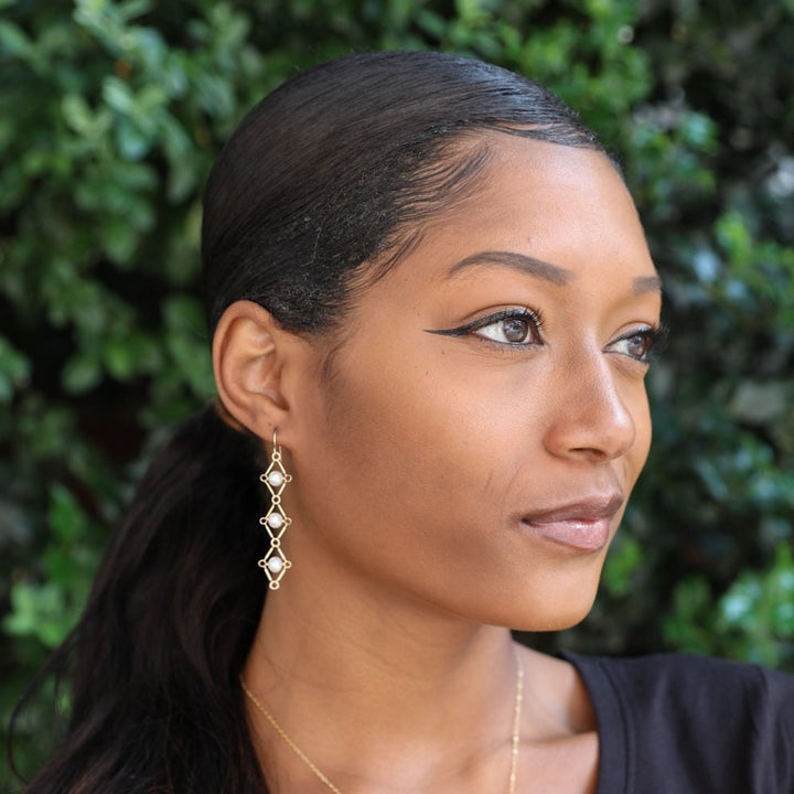 triple pearl trapeze earrings - Valentshop Jewelry