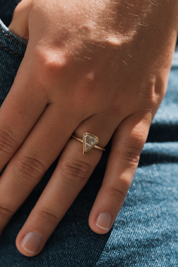 1.37 ct kite diamond full-bezel engagement - Valentshop Jewelry