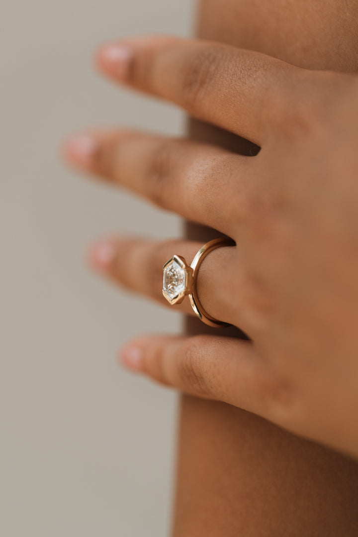 1.81 ct hexagon diamond half-bezel engagement ring - Valentshop Jewelry