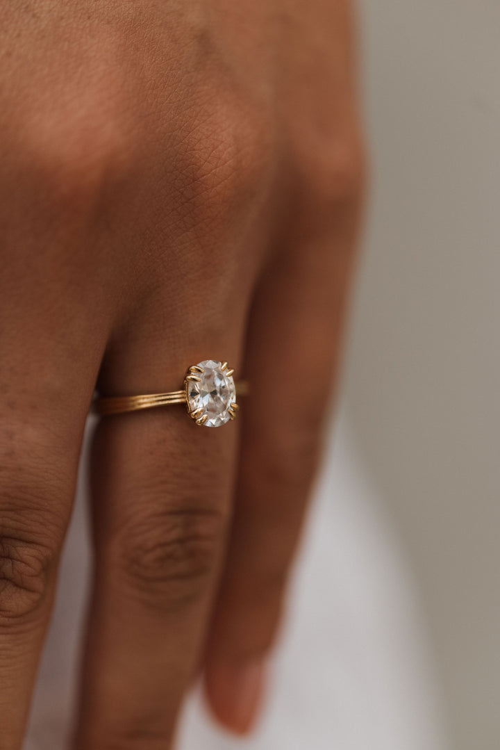 1 ctw double claw oval diamond engagement ring - Valentshop Jewelry