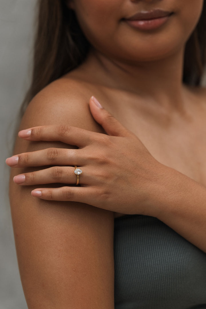 1 ctw double claw oval diamond engagement ring - Valentshop Jewelry