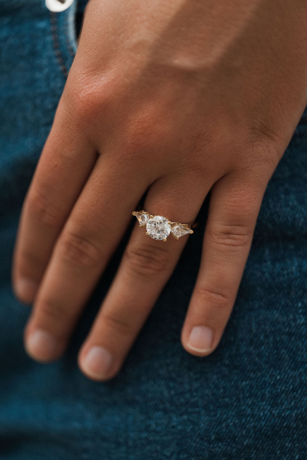 2.8 ctw round diamond three-stone kite with hidden halo engagement ring - Valentshop Jewelry