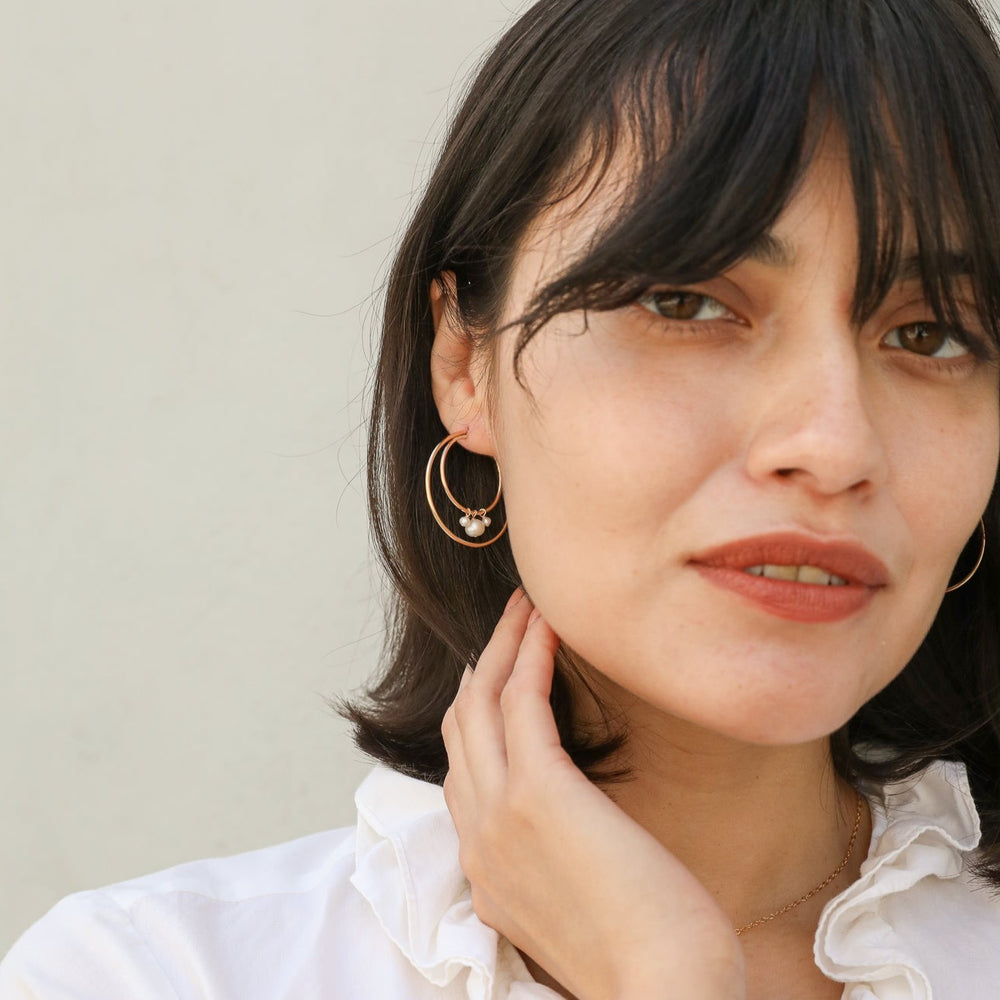 medium double hoop earrings with three pearl cluster - valentshop.com