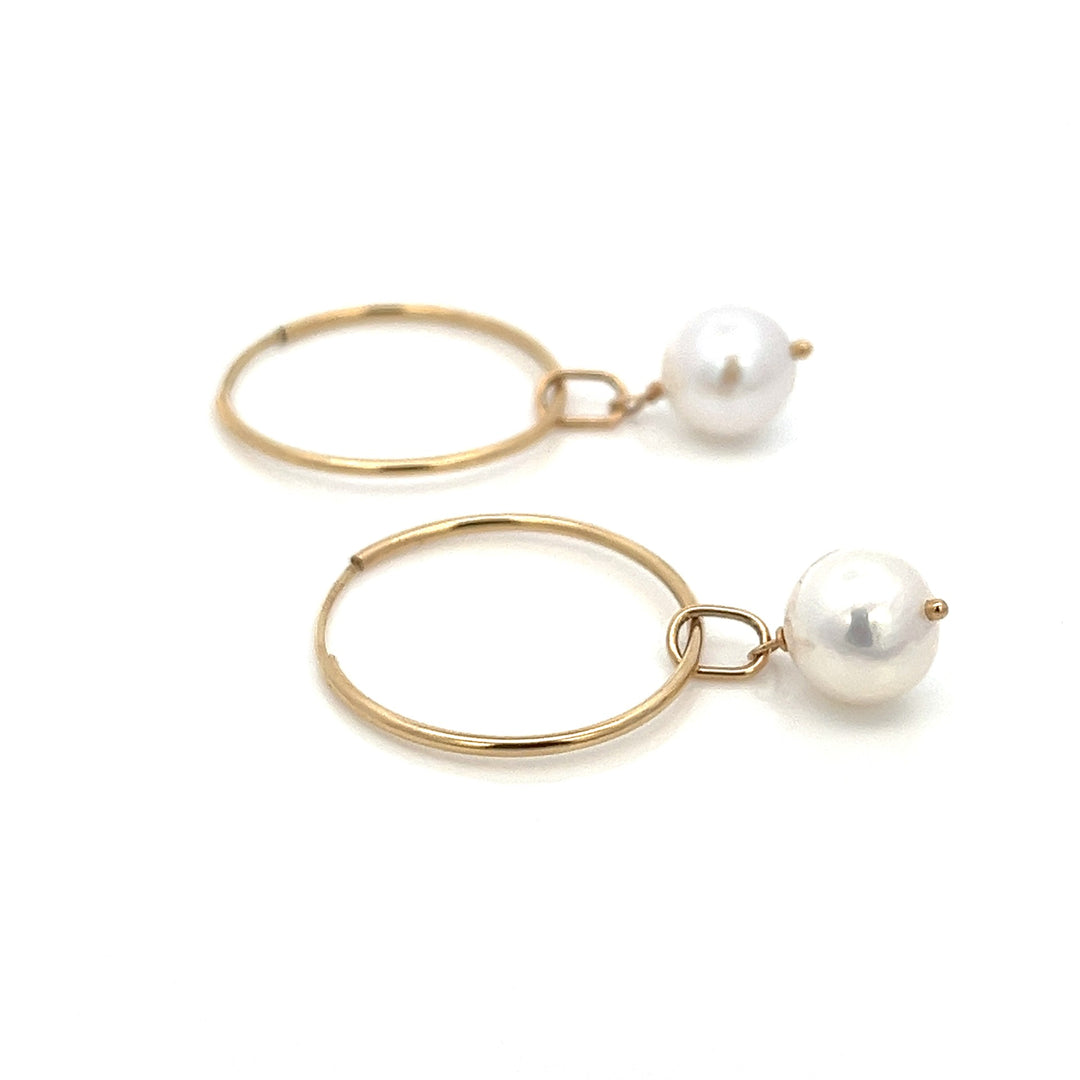 van luna - akoya pearl classic gold hoops - valentshop.com