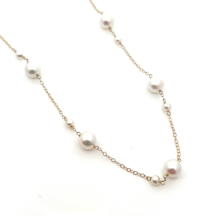 van luna - big & small akoya pearl station necklace - valentshop.com