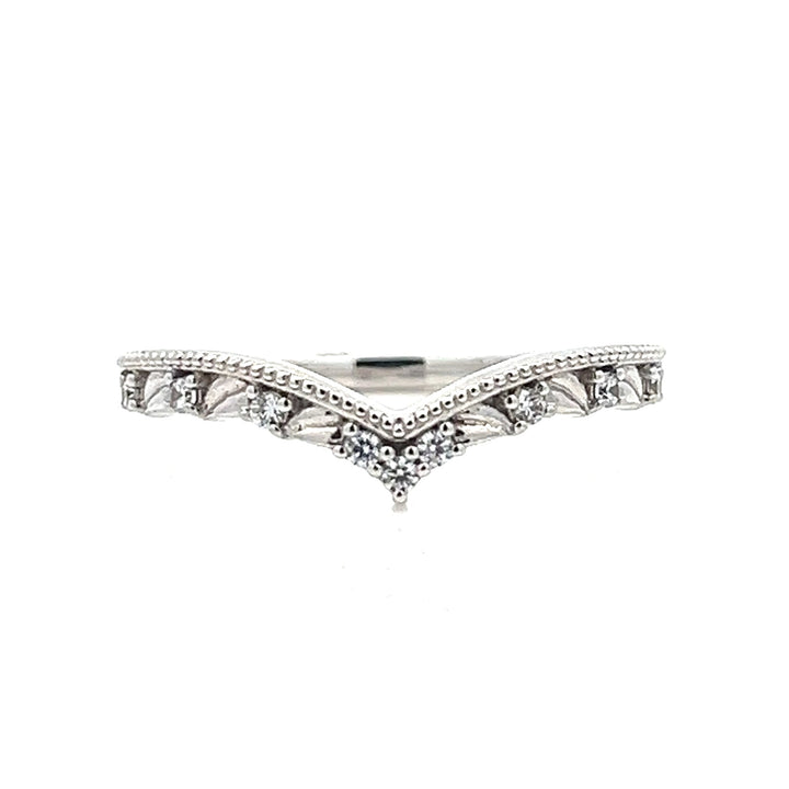 milgrain & nature-inspired v-shaped diamond band - Valentshop Jewelry