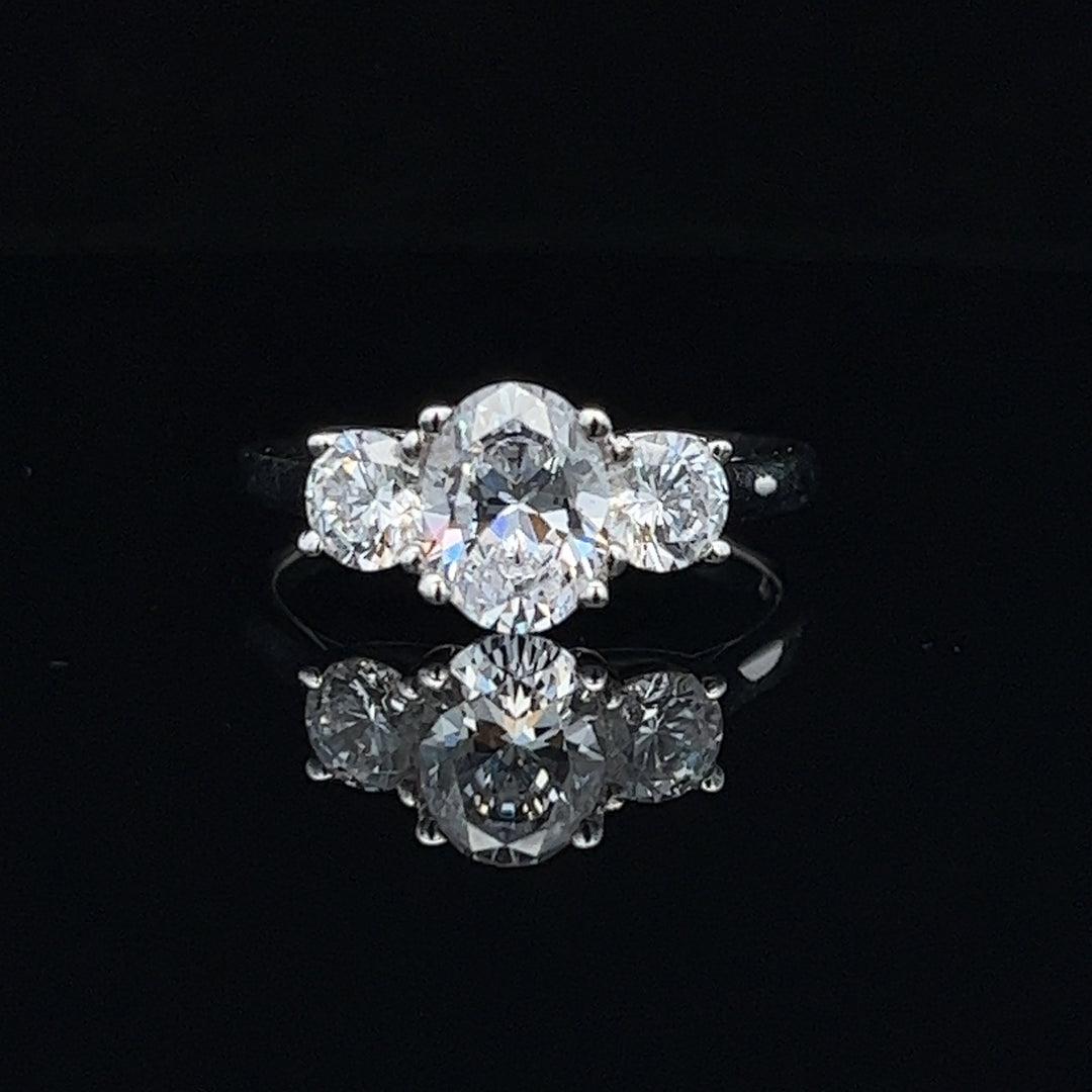 1 3/4 ctw three-stone oval diamond engagement ring - valentshop.com