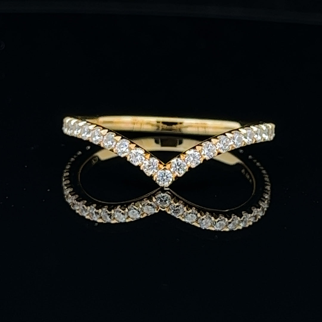 v-shaped round contour diamond band - .38 ctw - valentshop.com